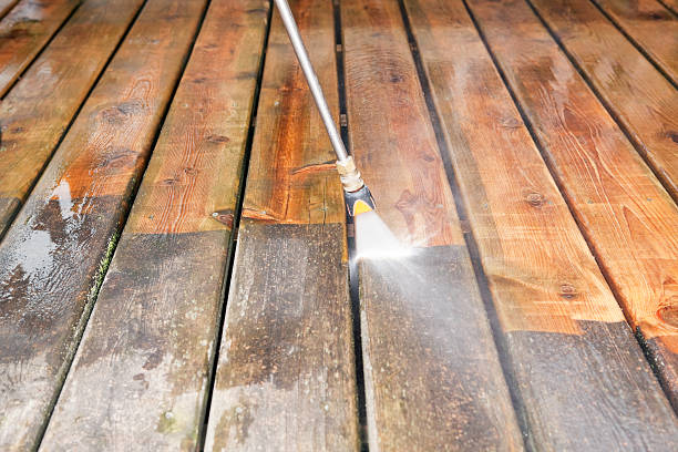 Post-Construction Pressure Washing in Guttenberg, IA